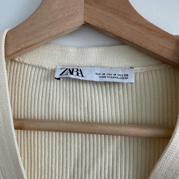 Zara cream, ribbed, cropped, short sleeve cardigan. - Picture 2 of 2